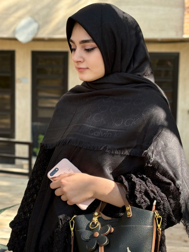 روسری نخ کشمیر وارداتی گرم پایین قواره۱۴۰طرحck