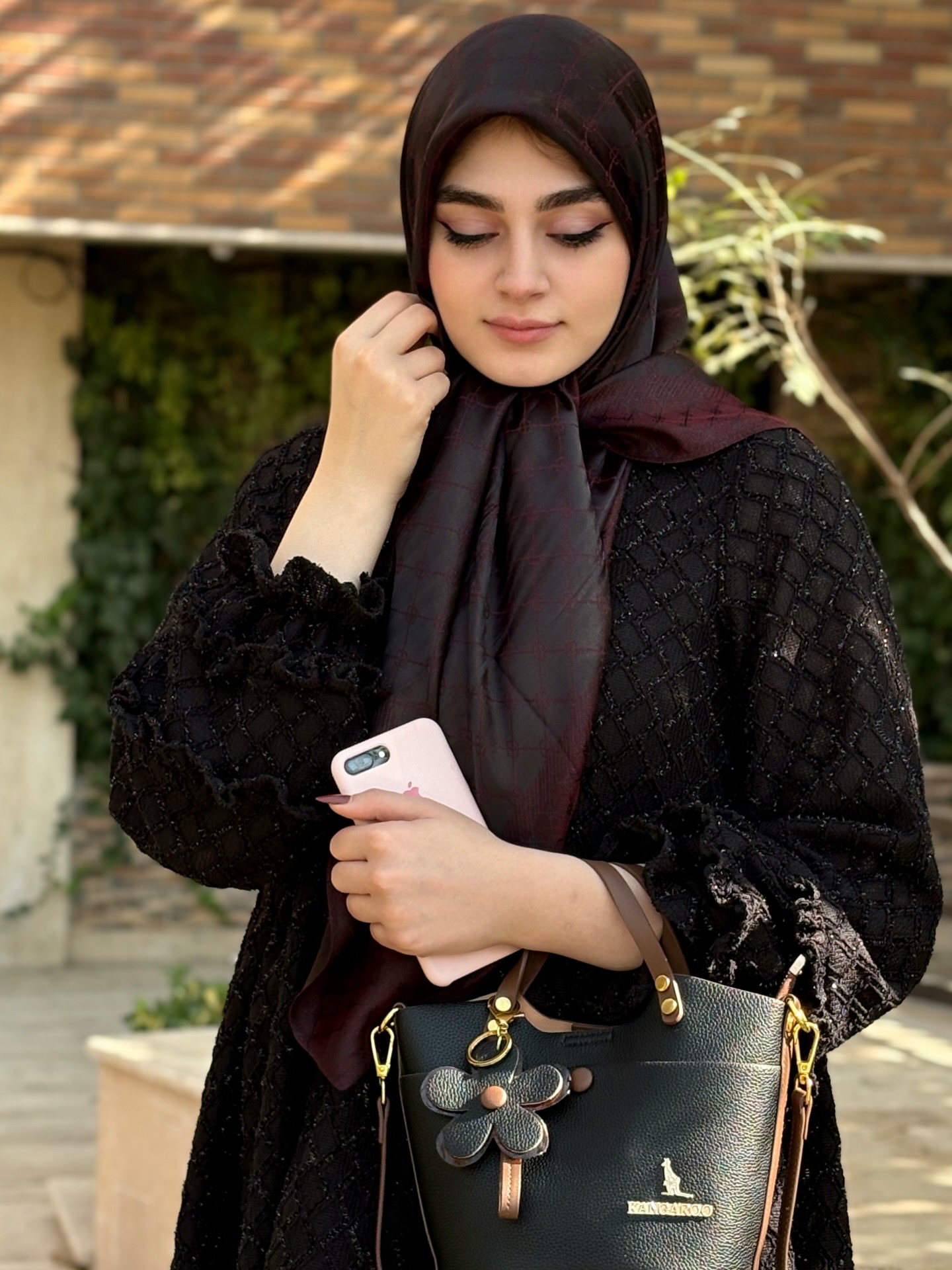 روسری نخ ابریشم ژاکارد لمه قواره۱۲۰طرح گل خطی