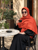 روسری نخ ابریشم ژاکارد بدون لمه قواره۱۴۰طرح سلین کد۰۴۰