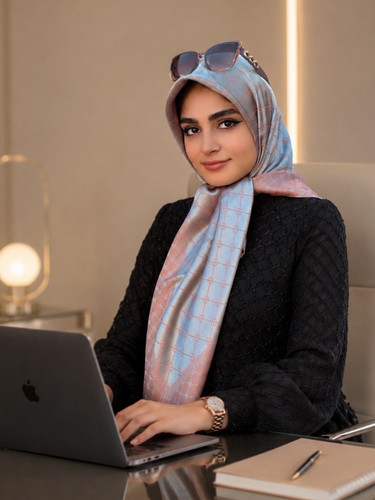 روسری نخ ابریشم ژاکارد لمه قواره۱۲۰طرح گل خطی کد۰۳۷